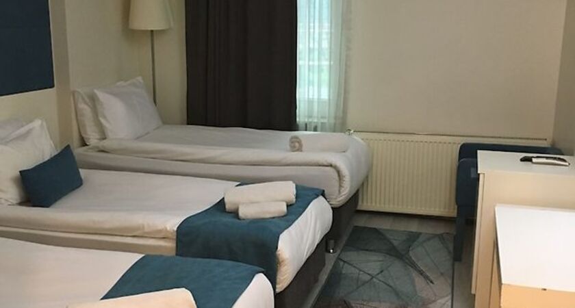Lion City Hotel