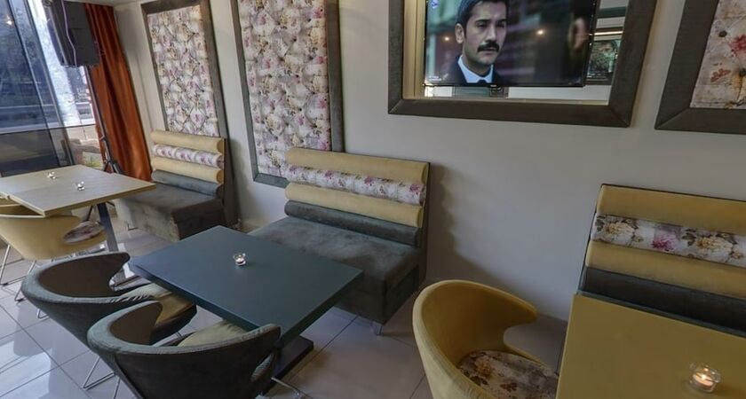 Lion City Hotel