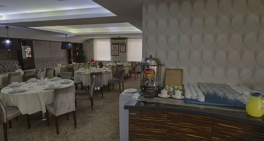 Lion City Hotel