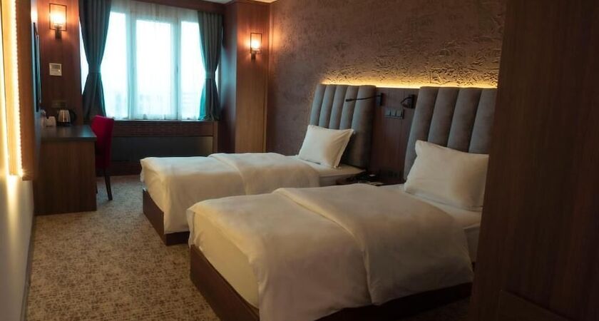 Kirci Hotel