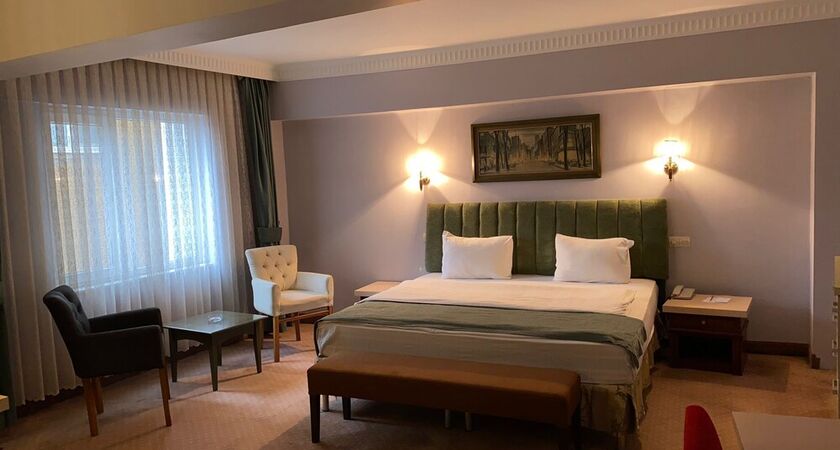 Kirci Hotel