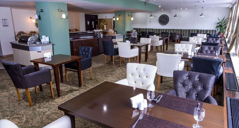 Kirci Hotel