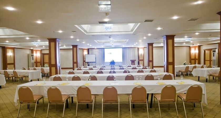 Kervansaray Thermal-Convention Center & Spa
