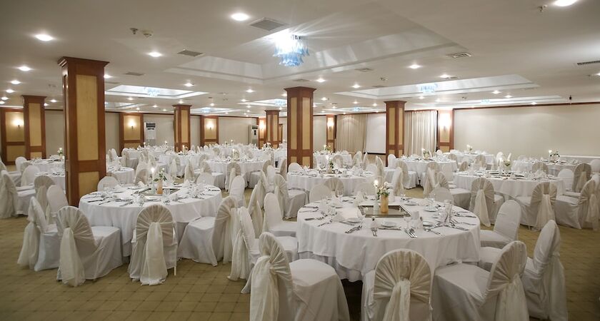 Kervansaray Thermal-Convention Center & Spa