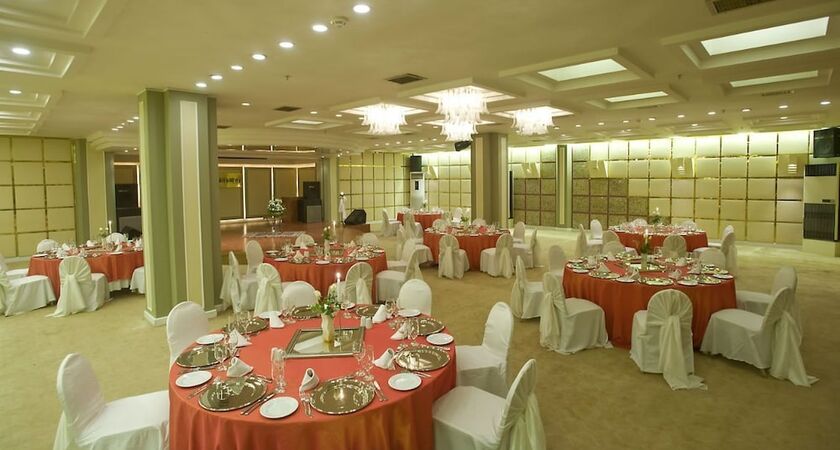 Kervansaray Thermal-Convention Center & Spa