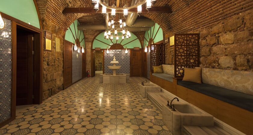 Kervansaray Thermal-Convention Center & Spa