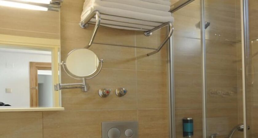 Kardes Hotel