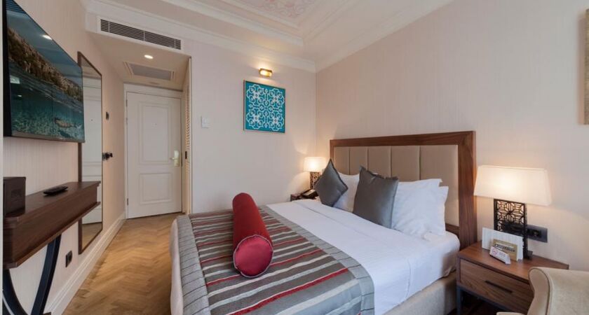 Golden Age Hotel