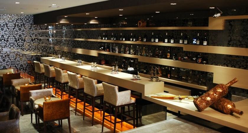 Carlton Hotel