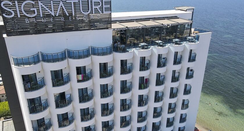 Signature Blue Resort Hotel