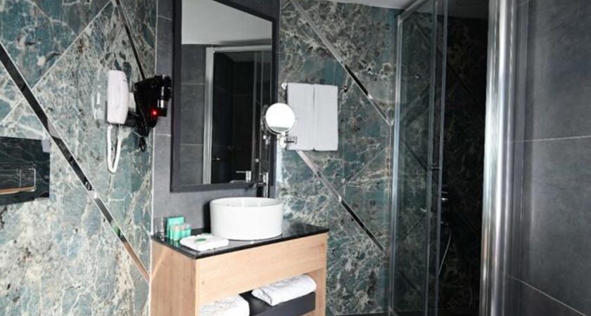 Signature Blue Resort Hotel