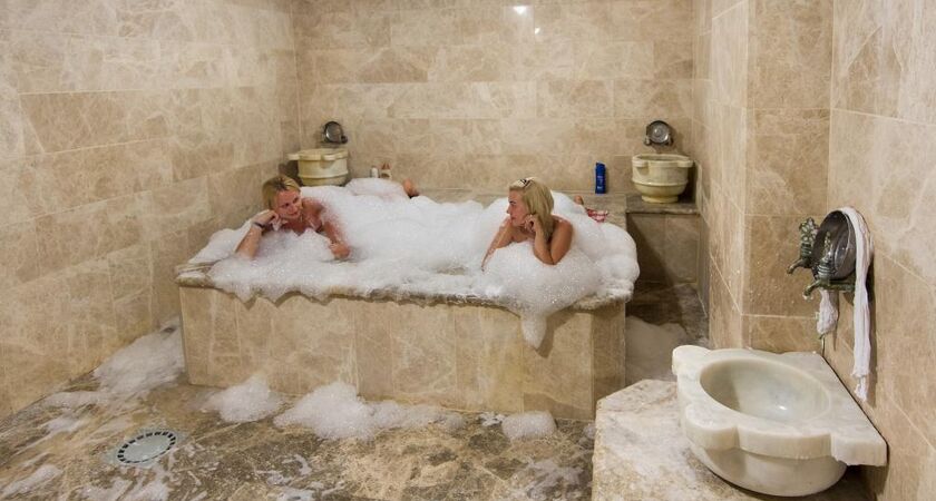 Romance Beach Hotel