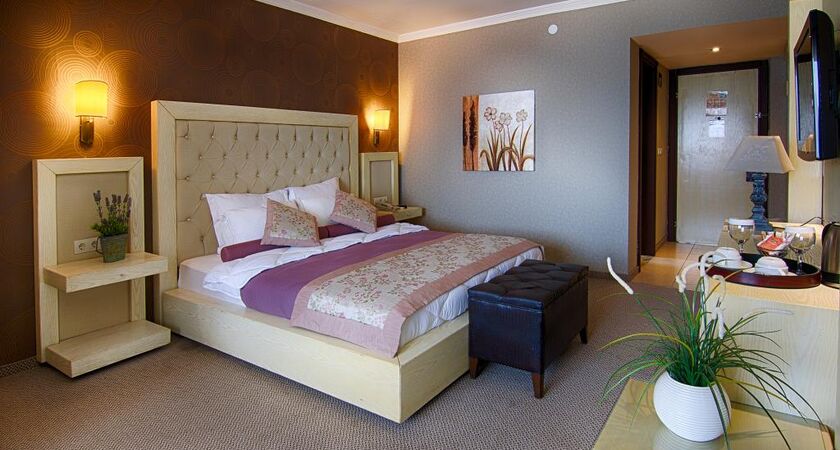 Romance Beach Hotel