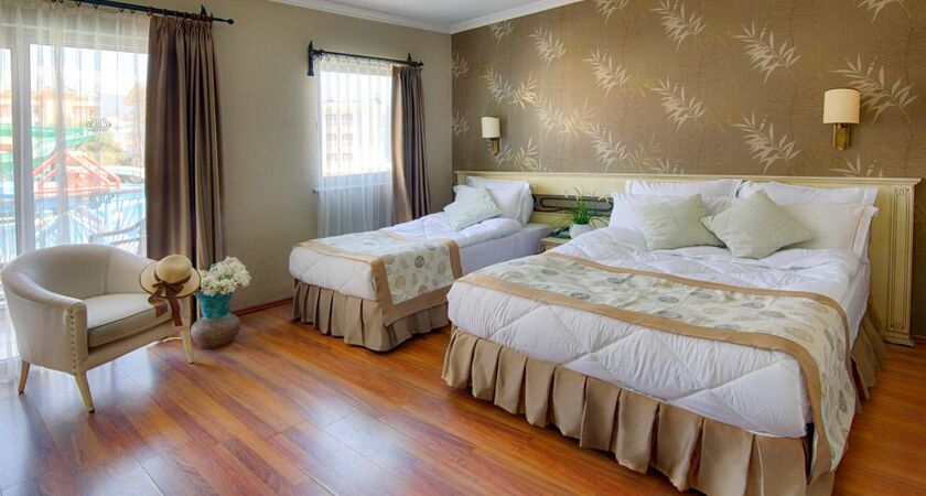 Romance Beach Hotel