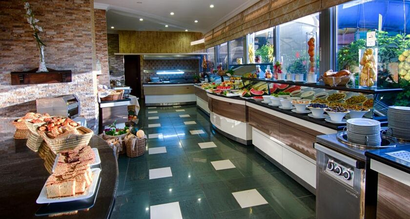Romance Beach Hotel