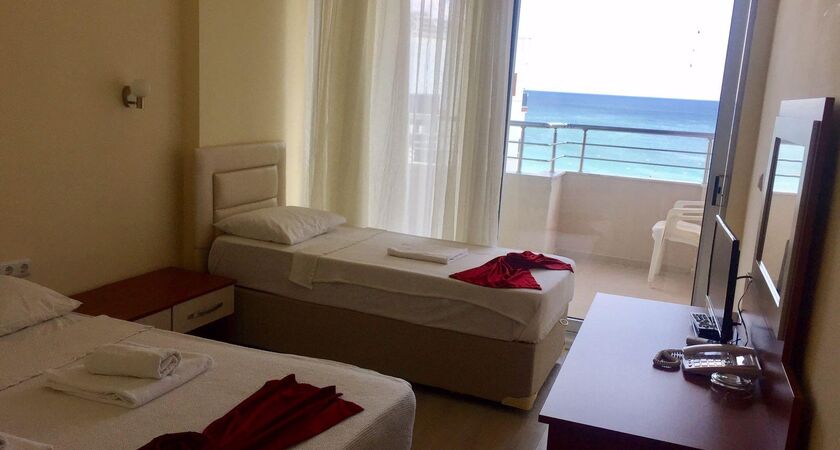 First Class Hotel