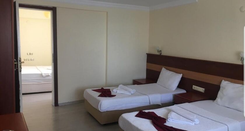 First Class Hotel