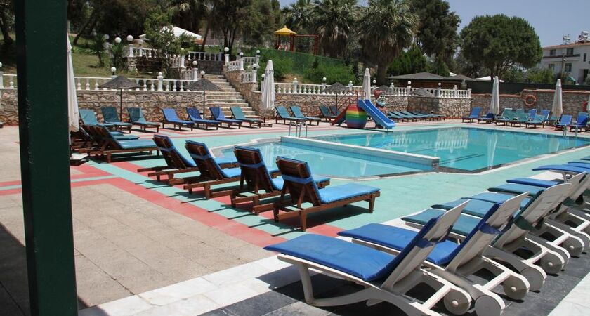 Temple Beach Hotel