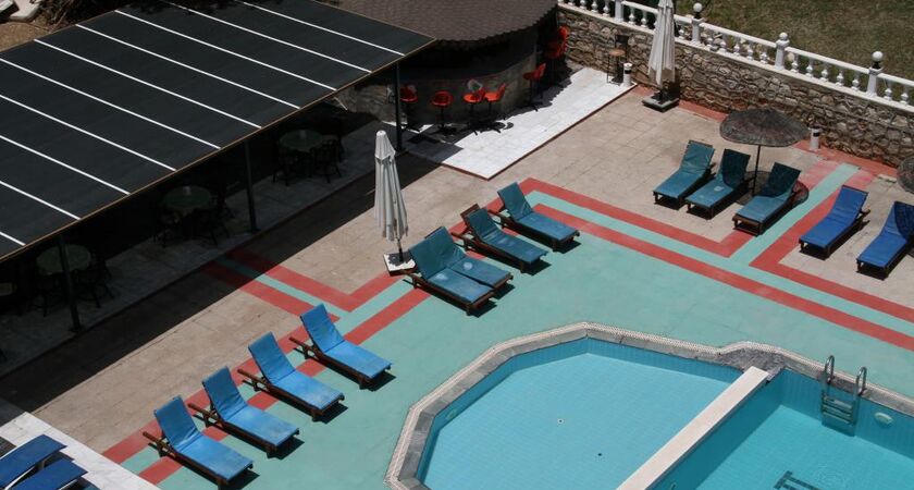 Temple Beach Hotel