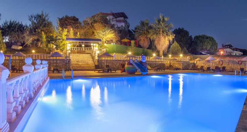 Temple Beach Hotel