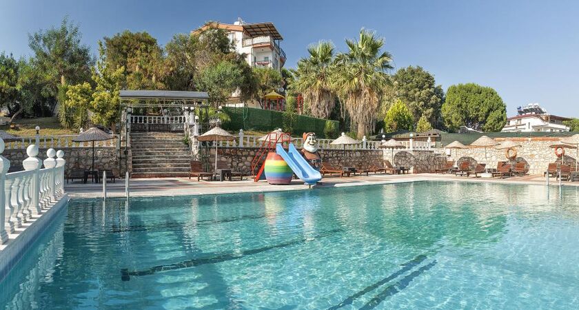Temple Beach Hotel