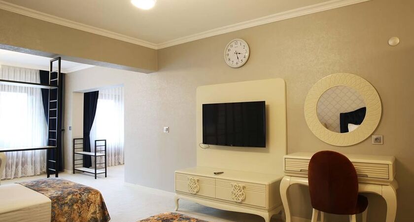 Oylat Kaplıcaları Çağlayan Otel