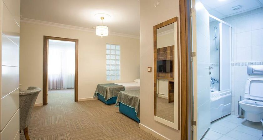 Oylat Kaplıcaları Çağlayan Otel