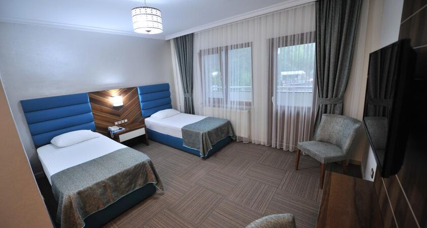 Oylat Kaplıcaları Çağlayan Otel