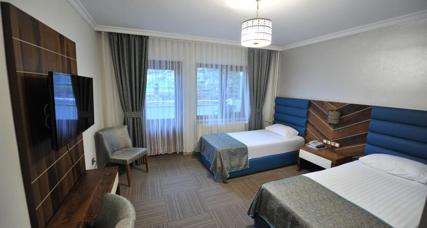 Oylat Kaplıcaları Çağlayan Otel