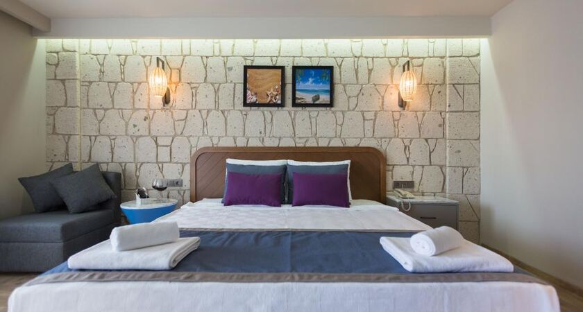Risus Aqua Beach Resort Hotel
