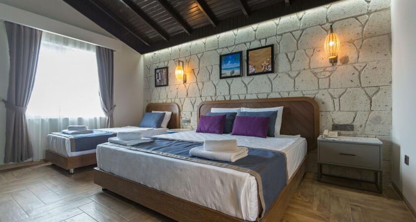 Risus Aqua Beach Resort Hotel