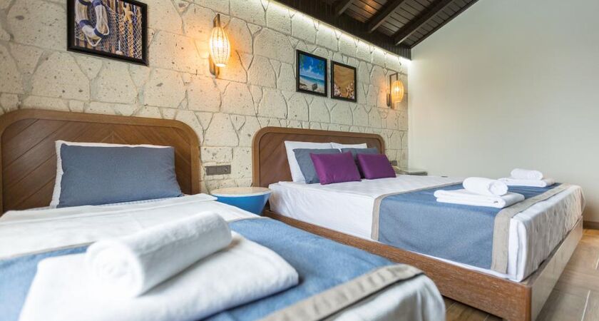 Risus Aqua Beach Resort Hotel