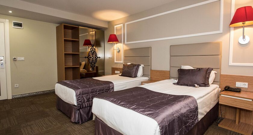 All Seasons Hotel