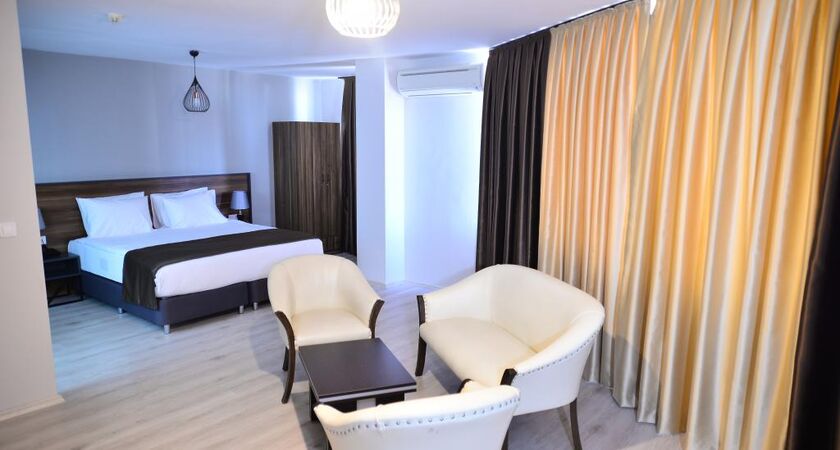 Privado Hotels