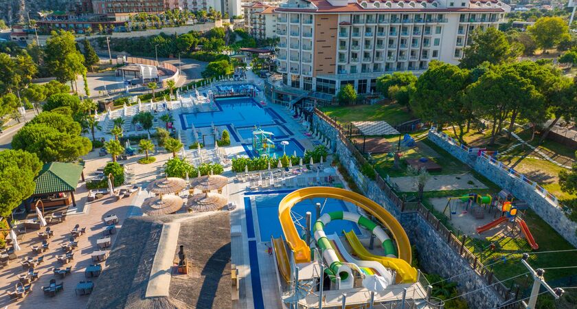 Ramada Resort  By Wyndam Kuşadası& Golf