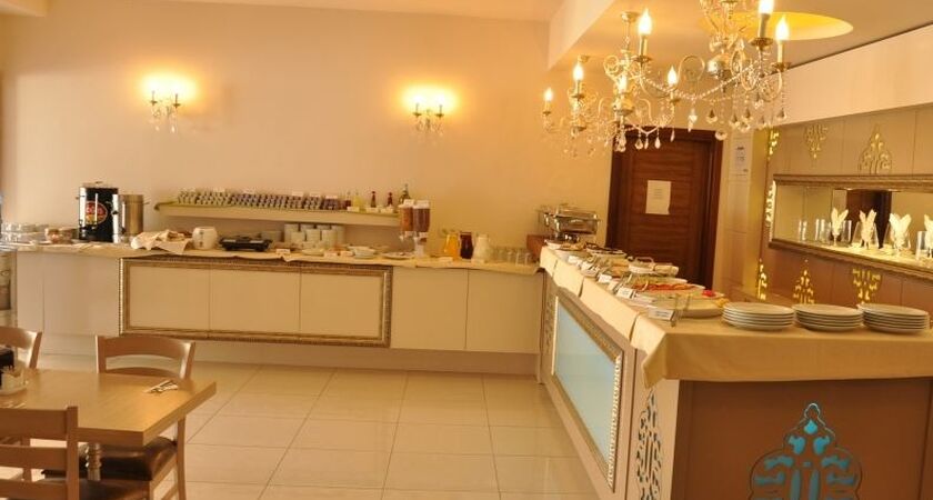 Anzac Grand Hotel