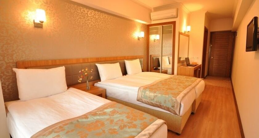 Anzac Grand Hotel