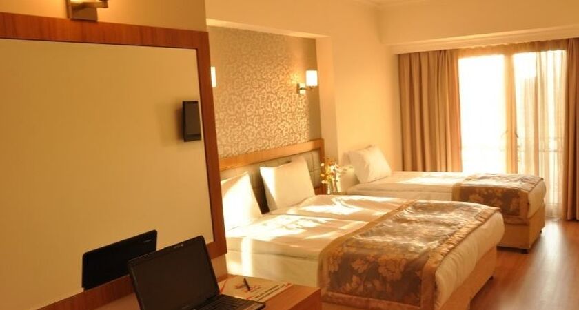Anzac Grand Hotel