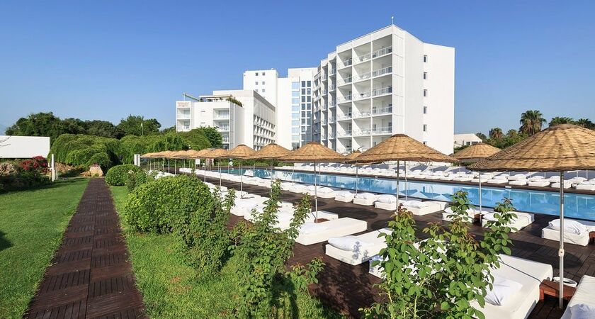 Sunis Hotel Su