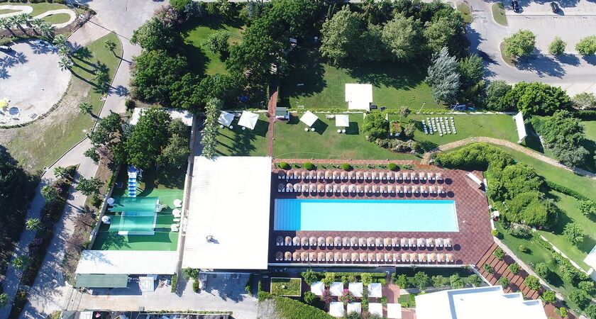 Sunis Hotel Su