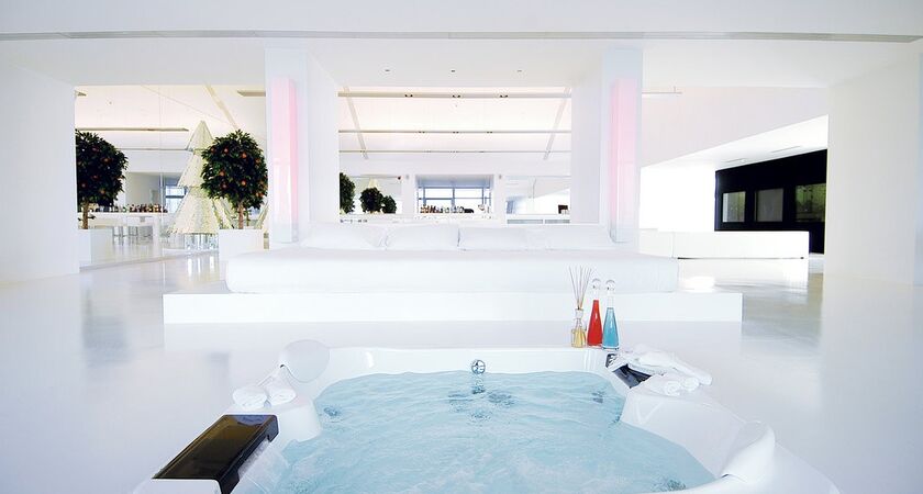 Sunis Hotel Su