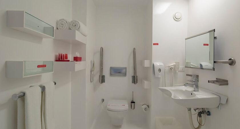 Sunis Hotel Su
