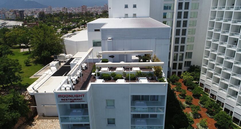Sunis Hotel Su