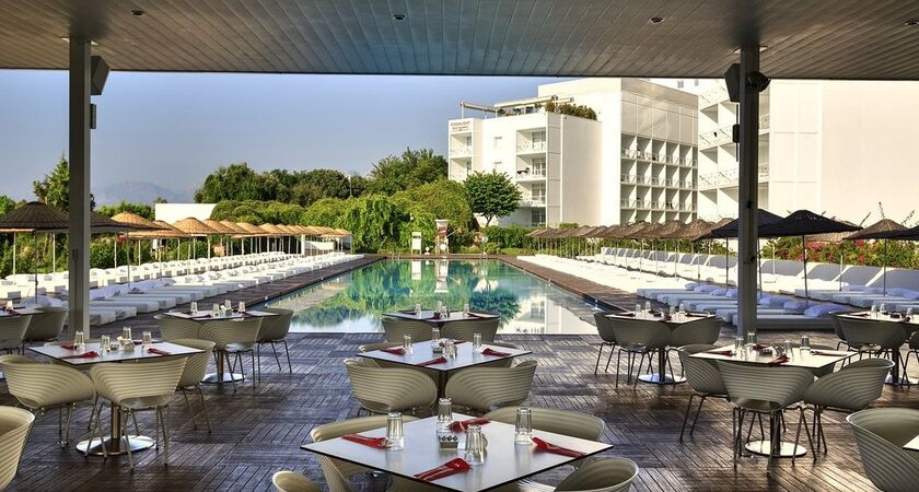 Sunis Hotel Su
