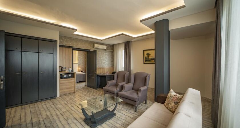 Aksular Hotel