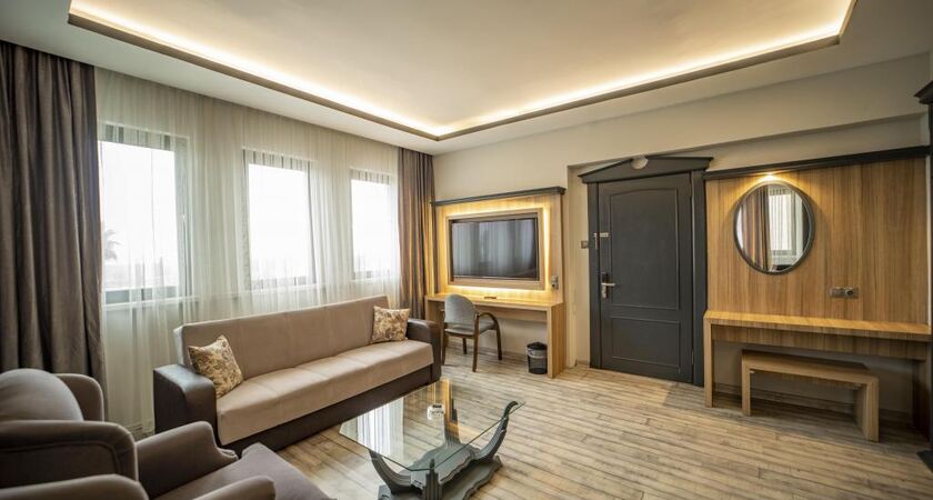 Aksular Hotel