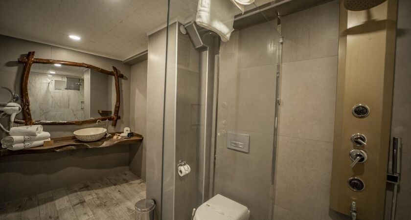 Aksular Hotel