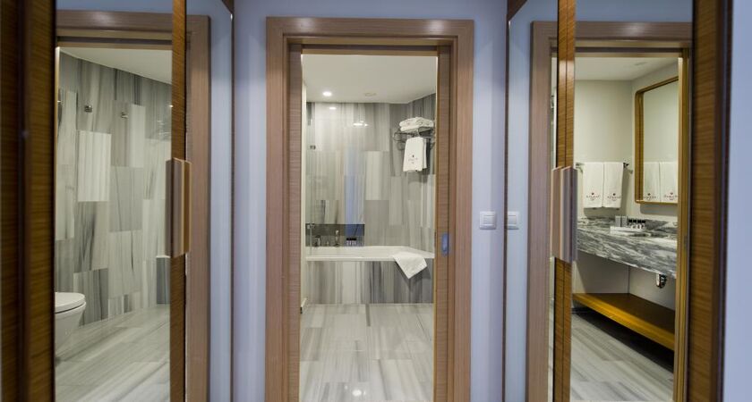 Holiday Inn Trabzon-East