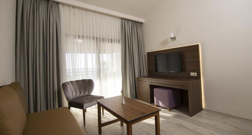 Neopol Hotel Deluxe Kuşadası