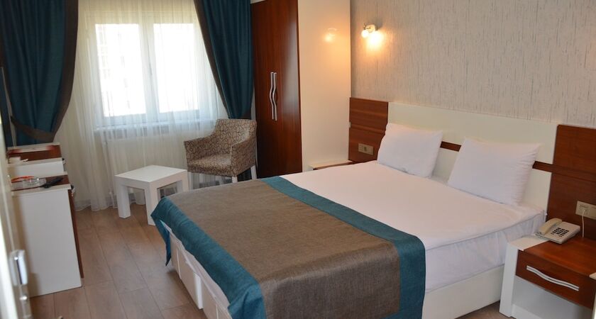 Grand Ahos Hotel & Spa